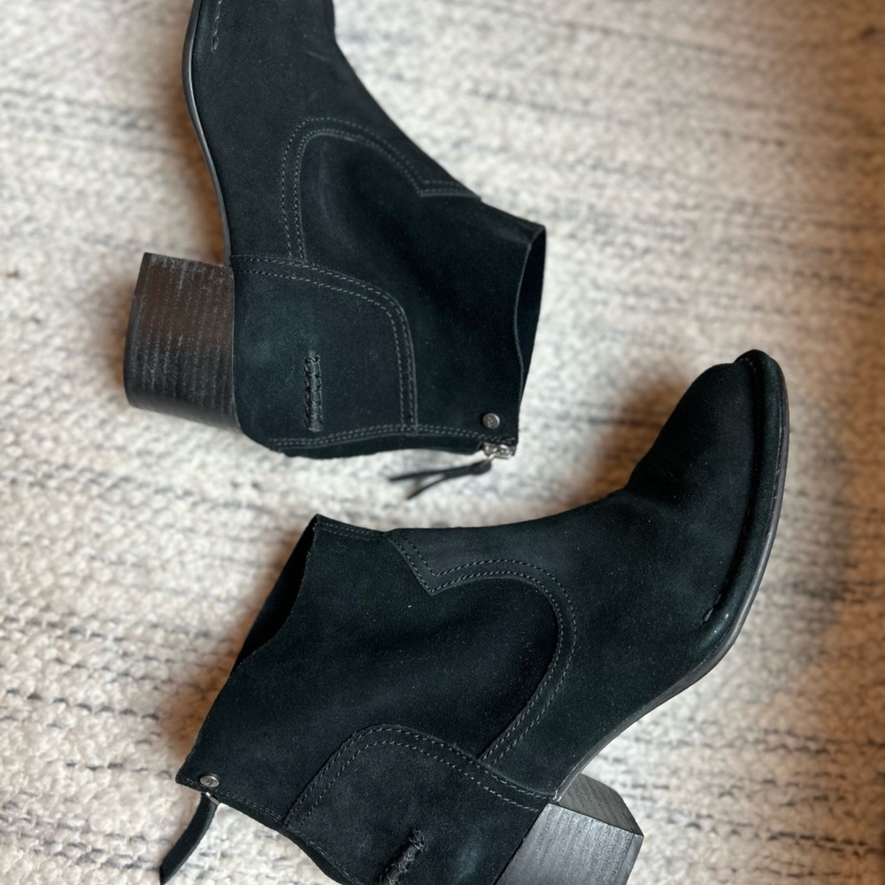 Ugg Women’s Suede Bandara Leather Zip-Up Ankle Boots Booties - Picture 10 of 14